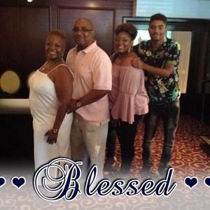 Meet your Posher, Temica